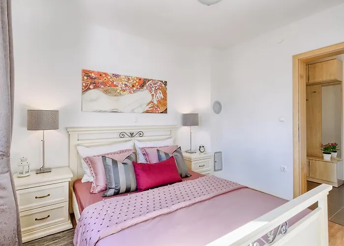 Erin Apartment *